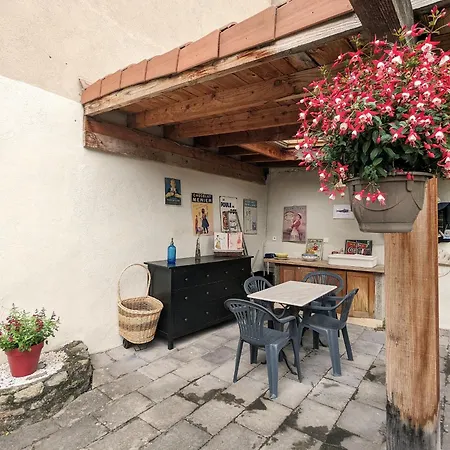 Bed & Breakfast Au Coeur Du Puy-en-velay Avec Parking Et Wifi - Fr-1-582-519 Le Puy-en-Velay